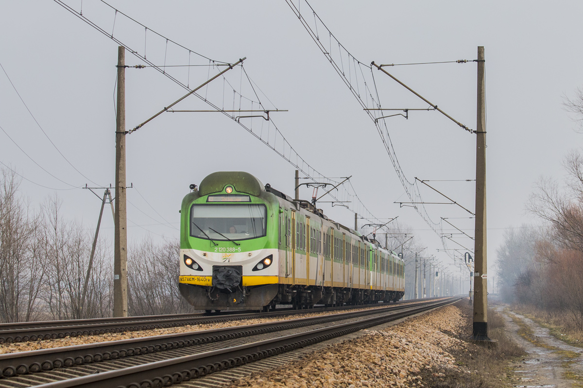 EN57AKM-1640
