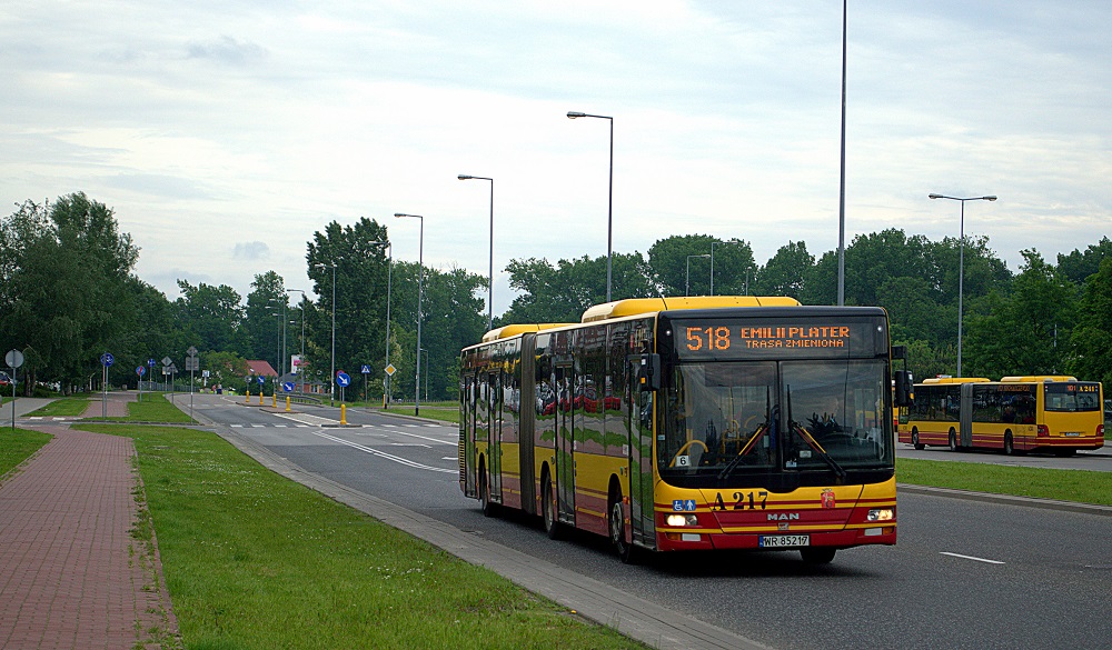 A217
Pierwszy dzieĹ kursowania lini 518.
Słowa kluczowe: ITSNG363
