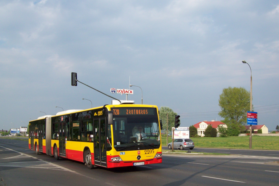 2205
Kebab na 728 zmierza do ZĹotokĹosu
