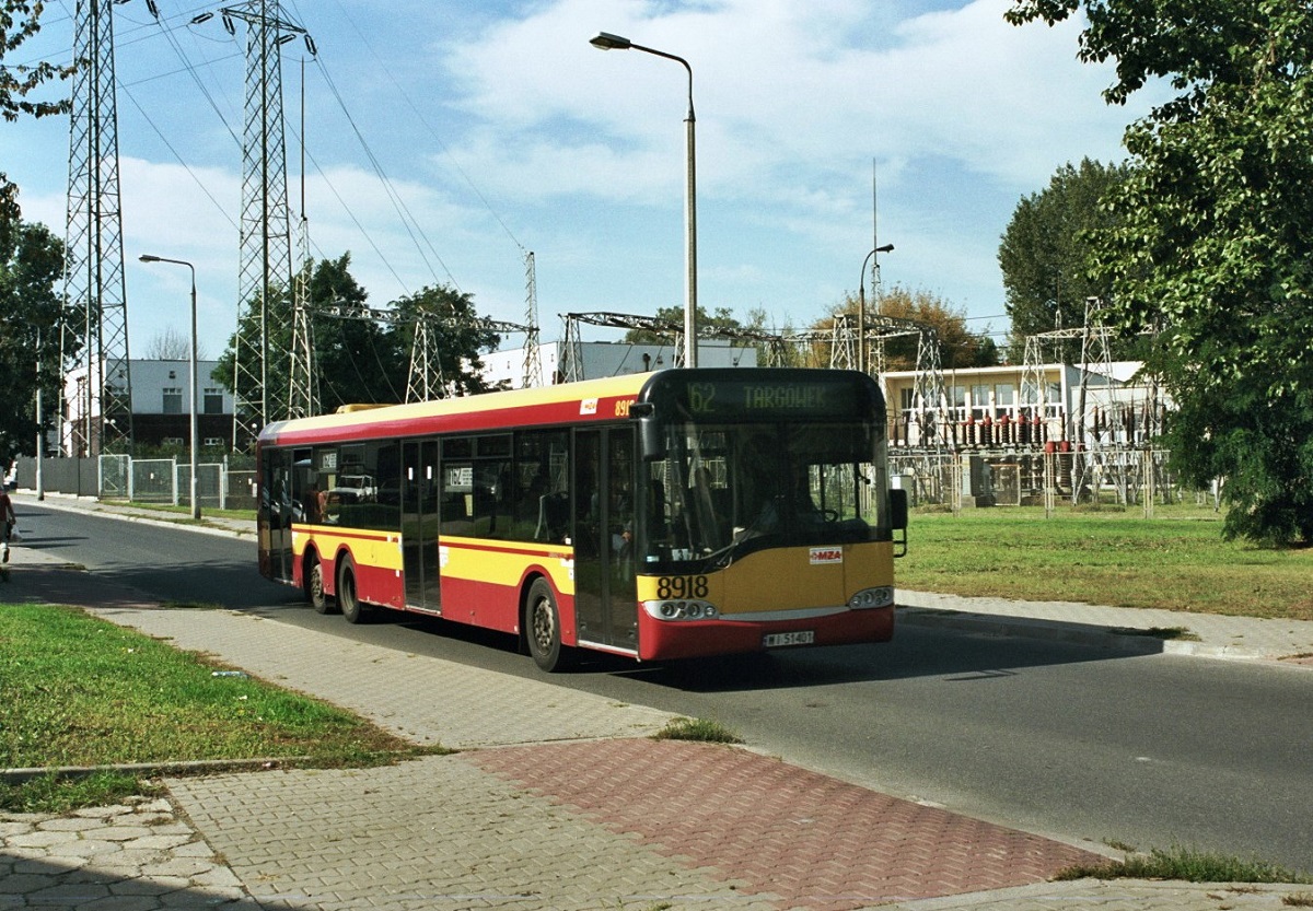 8918
Tymczasowe zmiany tras (na ok. 4 tygodnie) zwiÄzane z remontem ulicy KoĹowej.
Słowa kluczowe: SU15 Objazd