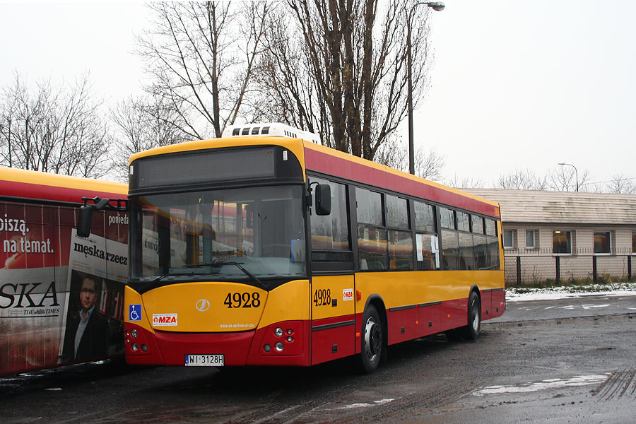 4928
JelczydĹo po kilku dniach od przybycia do stolicy
Słowa kluczowe: M121I