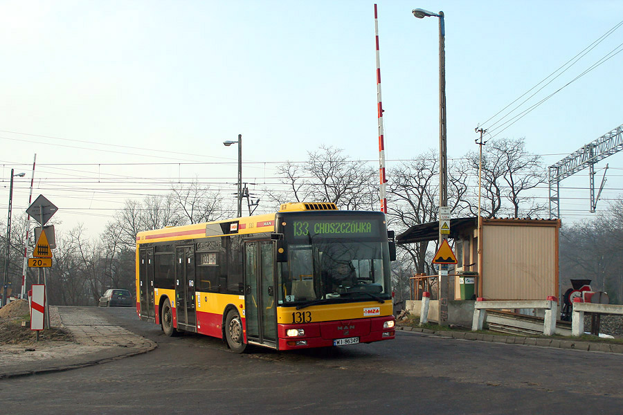 1313
Tego przejazdu juz nie ma troche lat, a kawalek dalej wiadukt
Słowa kluczowe: NM223