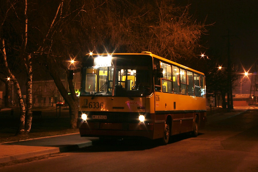 6336
ZdjÄcie nie powala jakoĹciÄ, ale w tym miejscu juĹź od dawna nie koĹczy linia N62 i raczej nie bÄdzie. 
Słowa kluczowe: IK260