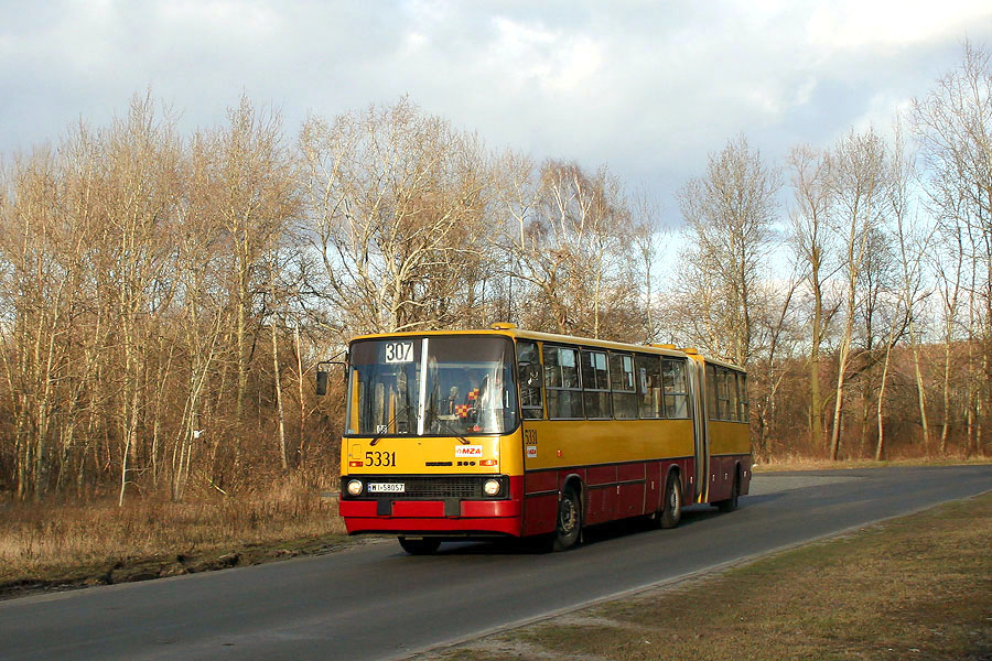 5331
Zawrotka na ulicy Utrata. Na obecnÄ chwilÄ w tym miejscu nie zobaczymy liniowego autobusu. 
Słowa kluczowe: IK280