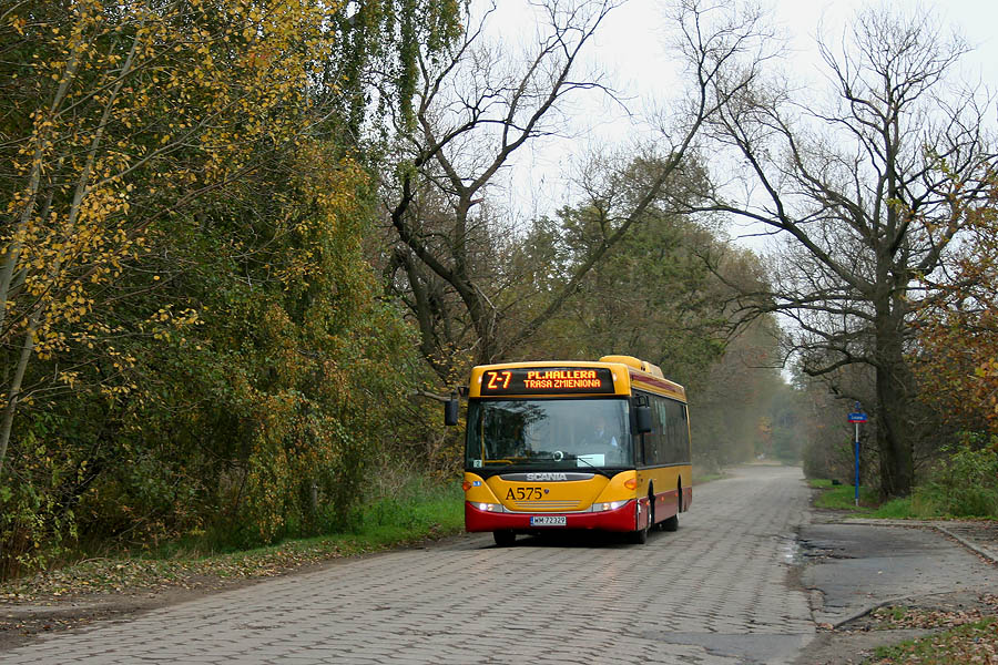 A575
Prawie nowiutka Scania z PKS Grodzisk Mazowiecki
Słowa kluczowe: Trylinka
