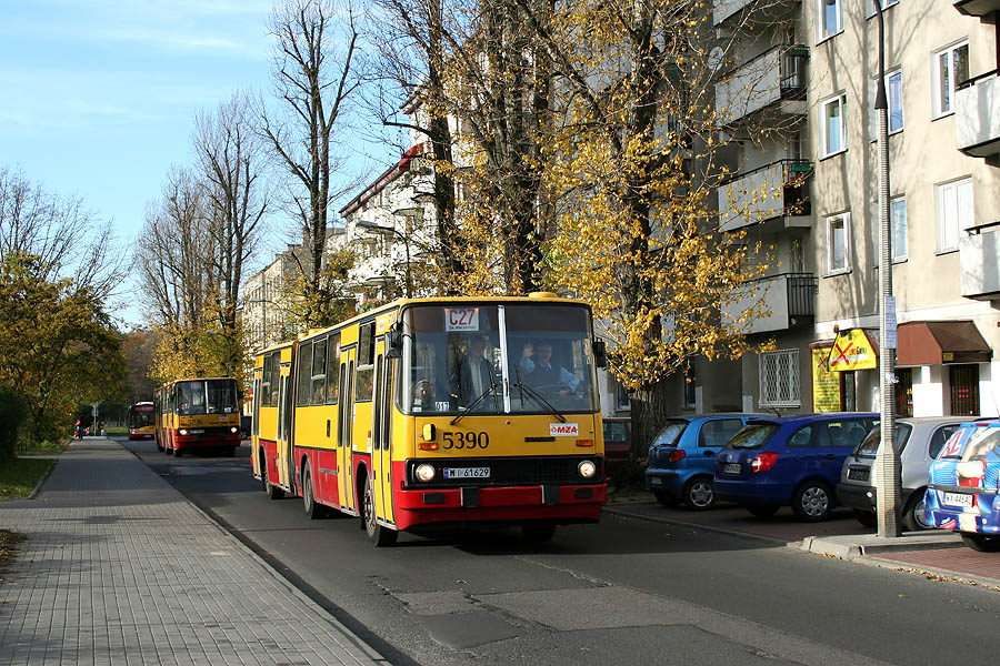 5390
Pierwszy rok kursowania linii cmentarnych z nowym oznaczeniem liniowym.
Słowa kluczowe: WĹ2008 IK280