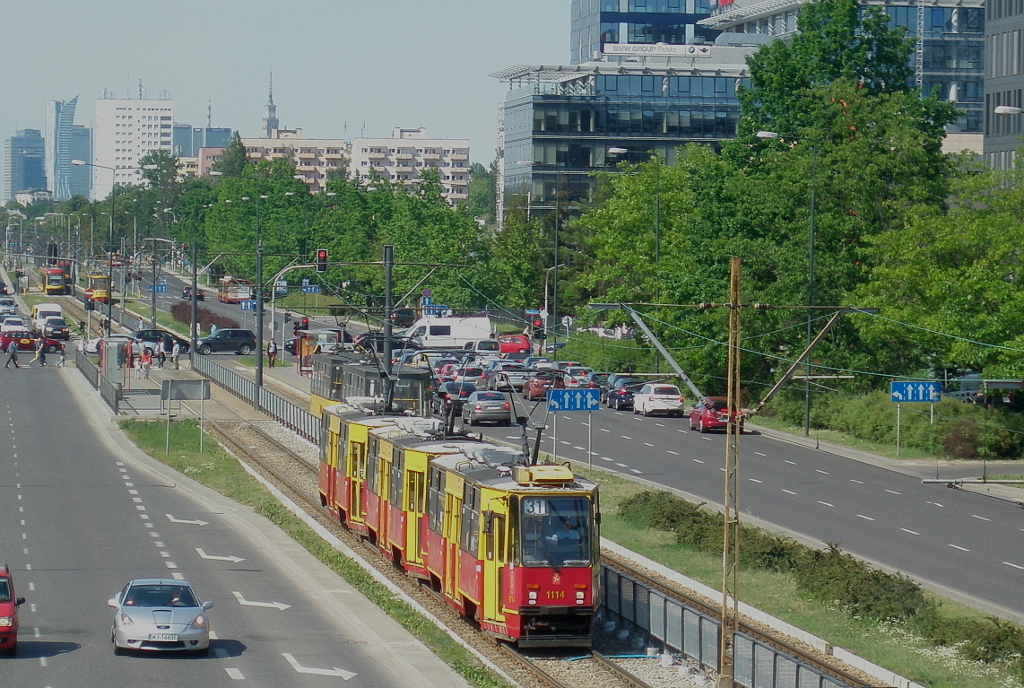 1114+1115+1128
Słowa kluczowe: PotrĂłjniak Skyline