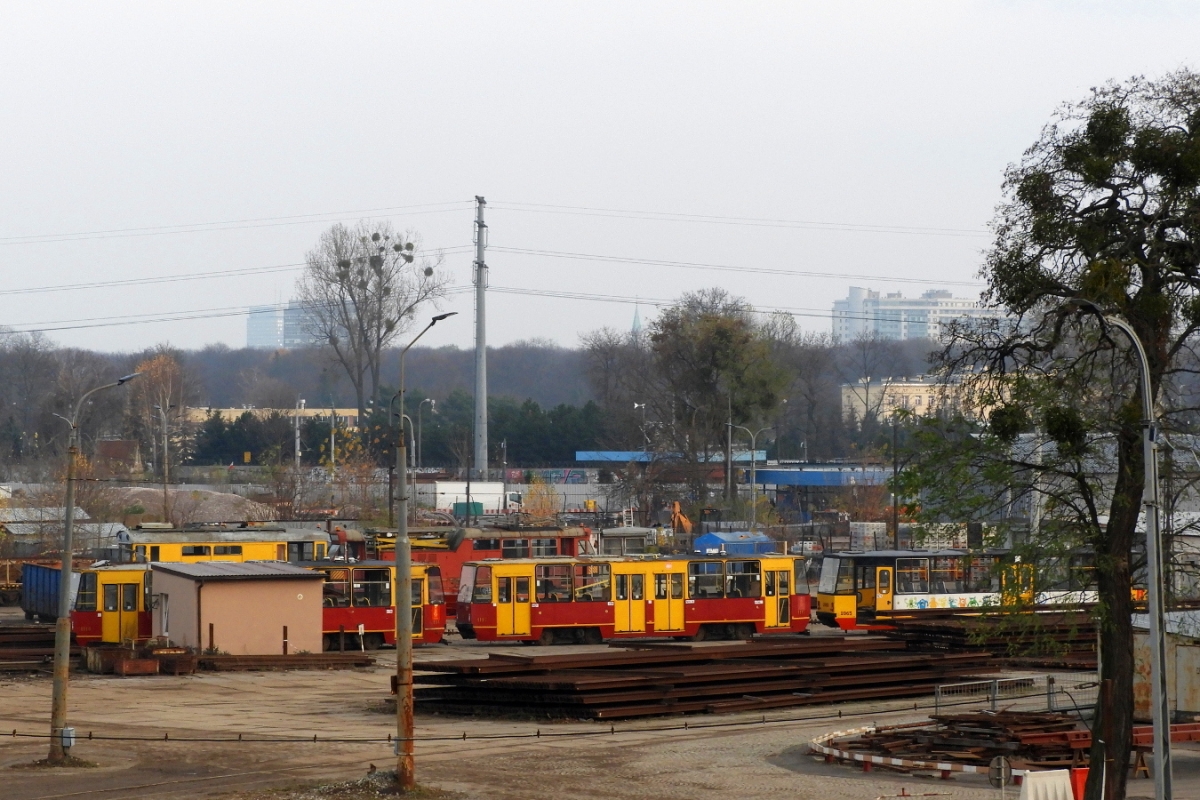 1114, 1115, 2065
Wagony obecnie sÄ wystawione na sprzedaĹź.
