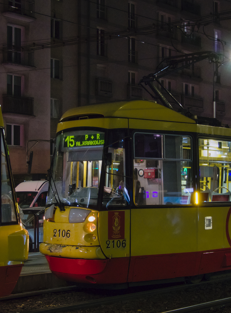 2106+2107
SkĹad 2106+2107 po najechaniu na stojÄcy z przodu wagon 3027. W wyniku zdarzenia jedna osoba zostaĹa ranna.
Słowa kluczowe: wypadek zderzenie