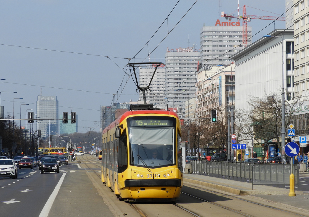 3115
Najnowszy Tramicus na linii 15 podÄĹźa w kierunku OkÄcia.

