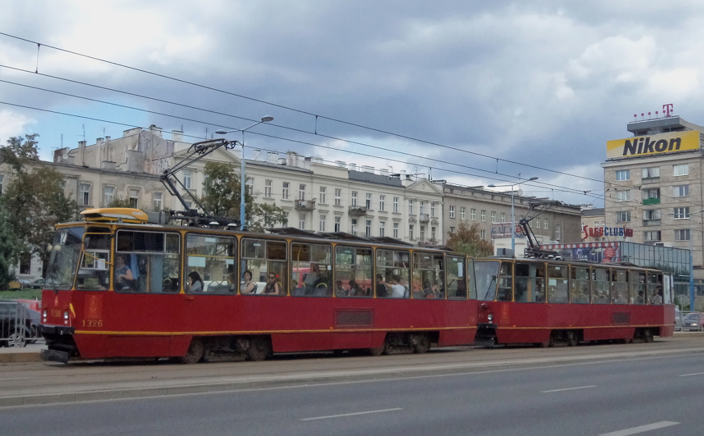 1326+1325
Obecnie ten skład jest już po NG i został przeniesiony na R-3.
