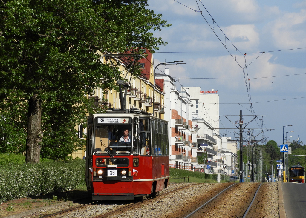 1000
Dzisiaj byĹ pierwszy dzieĹ kursowania tramwajowej linii turystycznej 36.
