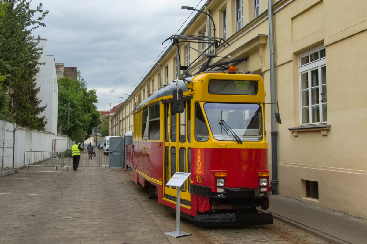 12
Słowa kluczowe: NM2022