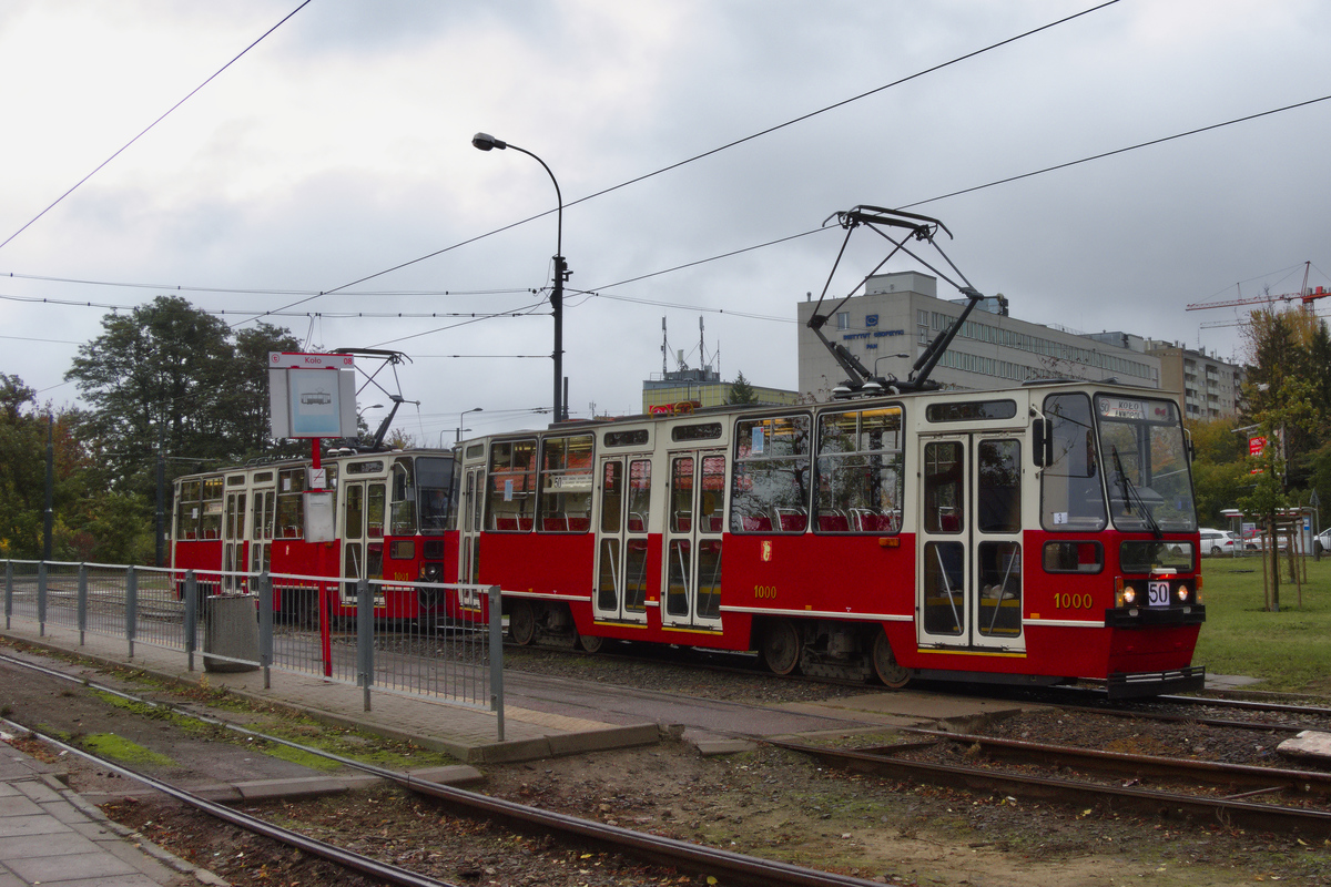 1000+1001
Ten sam skĹad prawie 50 lat wczeĹniej: [url]https://tramwar.pl/u1000-20141.html[/url]
Słowa kluczowe: 50leciestopiÄtek