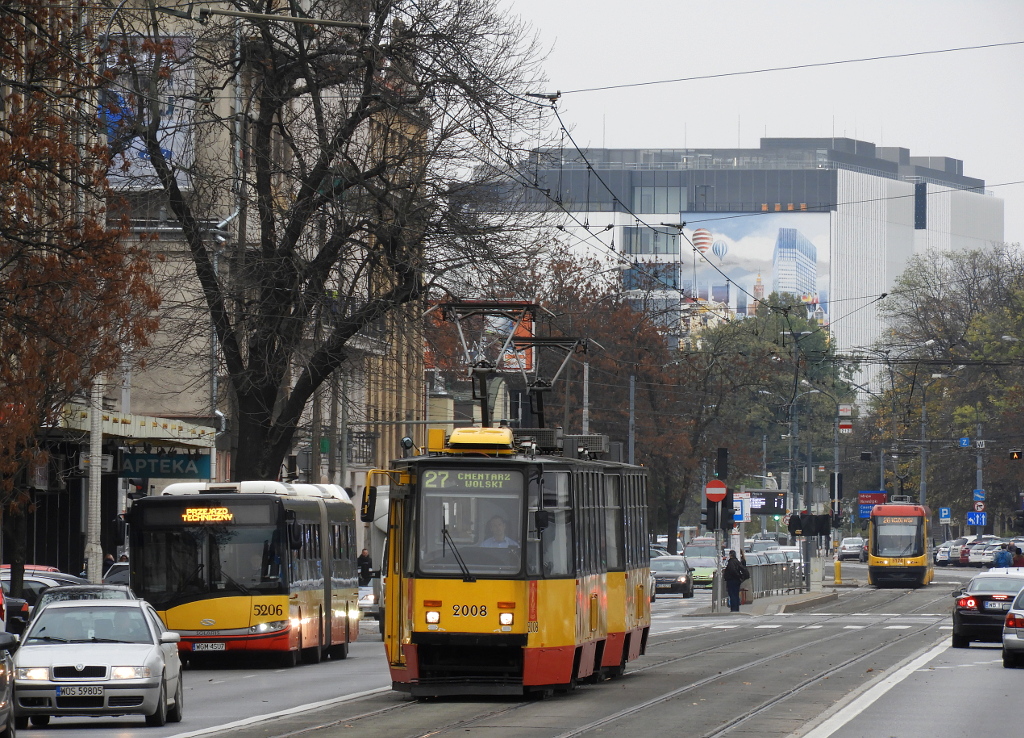 2008+2009
W zwiÄzku z dniem Wszystkich ĹwiÄtych, w ten weekend oraz w dniach 1-4.11 na linii 27 planowo jeĹźdĹźÄ trzy skĹady z R-1 zamiast solĂłwek.
