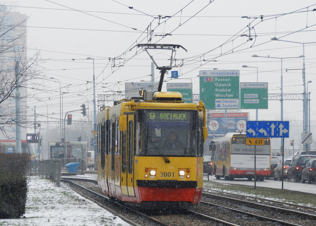 3001
Batyskaf na linii 9 to bardzo nietypowy widok.
Słowa kluczowe: DziwadĹo