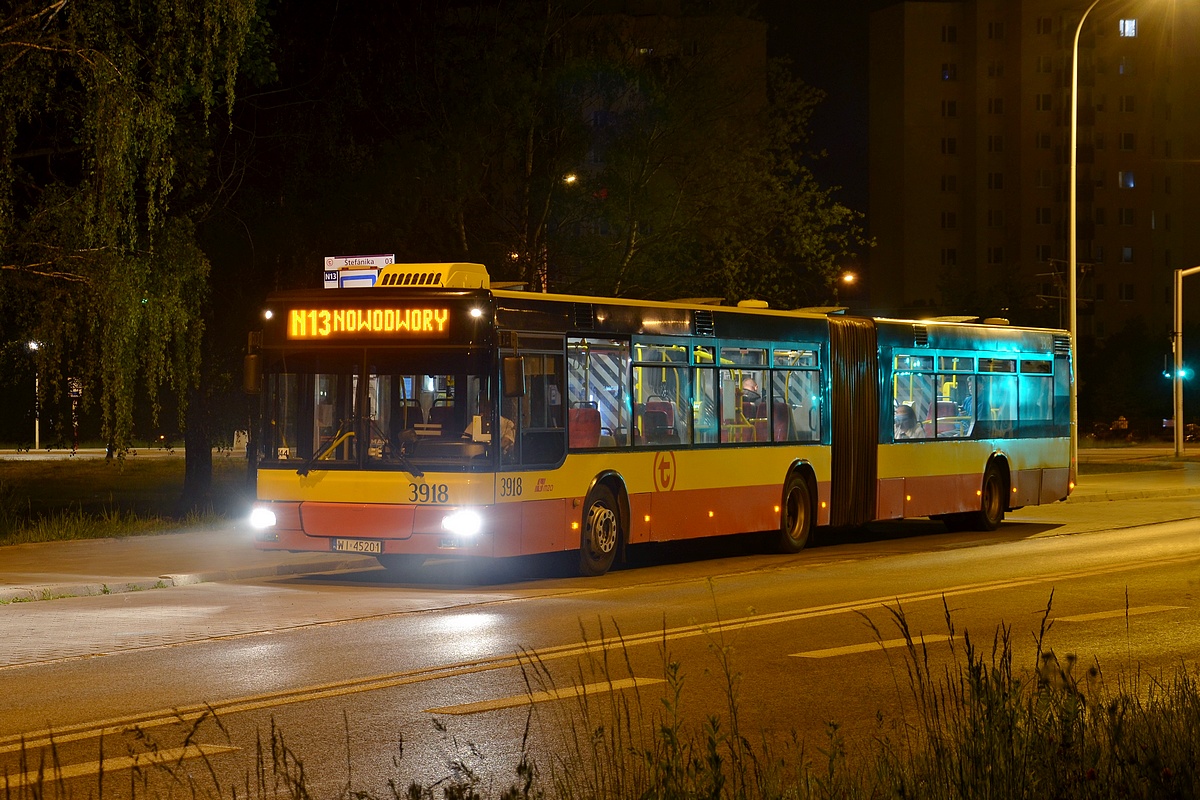 3918
Stary MAN na N13, czyli ostatnie podrygi na nockach
