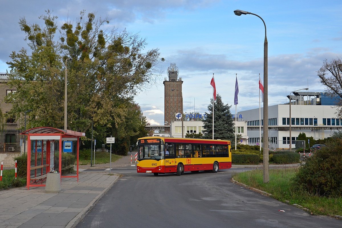 4942
Wjazd na przystanek Polfa
Słowa kluczowe: PoĹźegnanieWarszawskichJelczy M121I