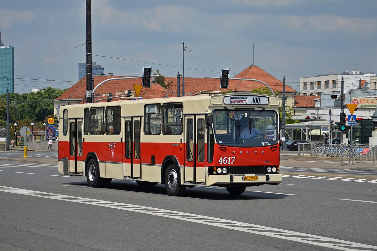 4617
Berliet na 100
Słowa kluczowe: PR110M