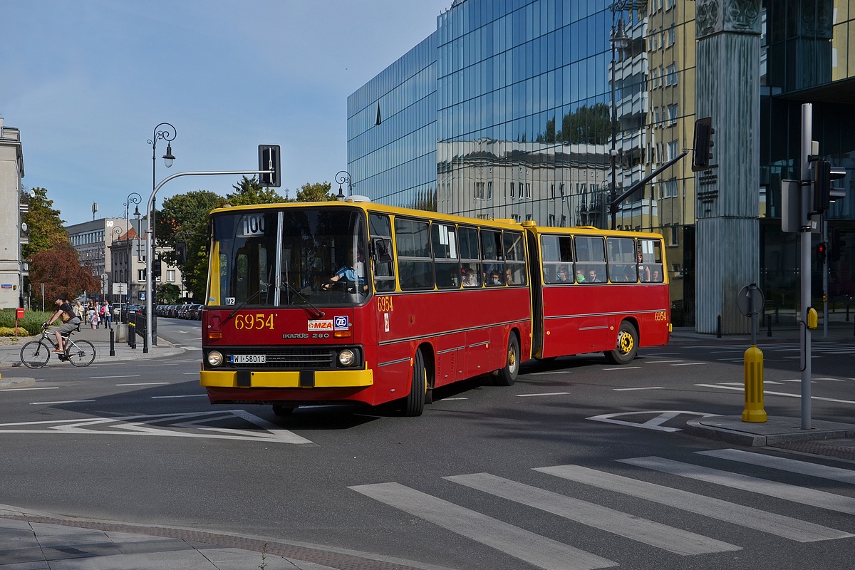 6954
DziĹ na dodatkowej brygadzie linii 100 pojawiĹ siÄ bizon
Słowa kluczowe: IK280 Zasilenie
