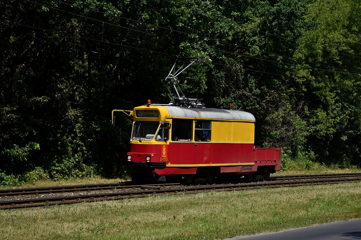 2412
Techniczna parĂłwka
Słowa kluczowe: Konstal13N