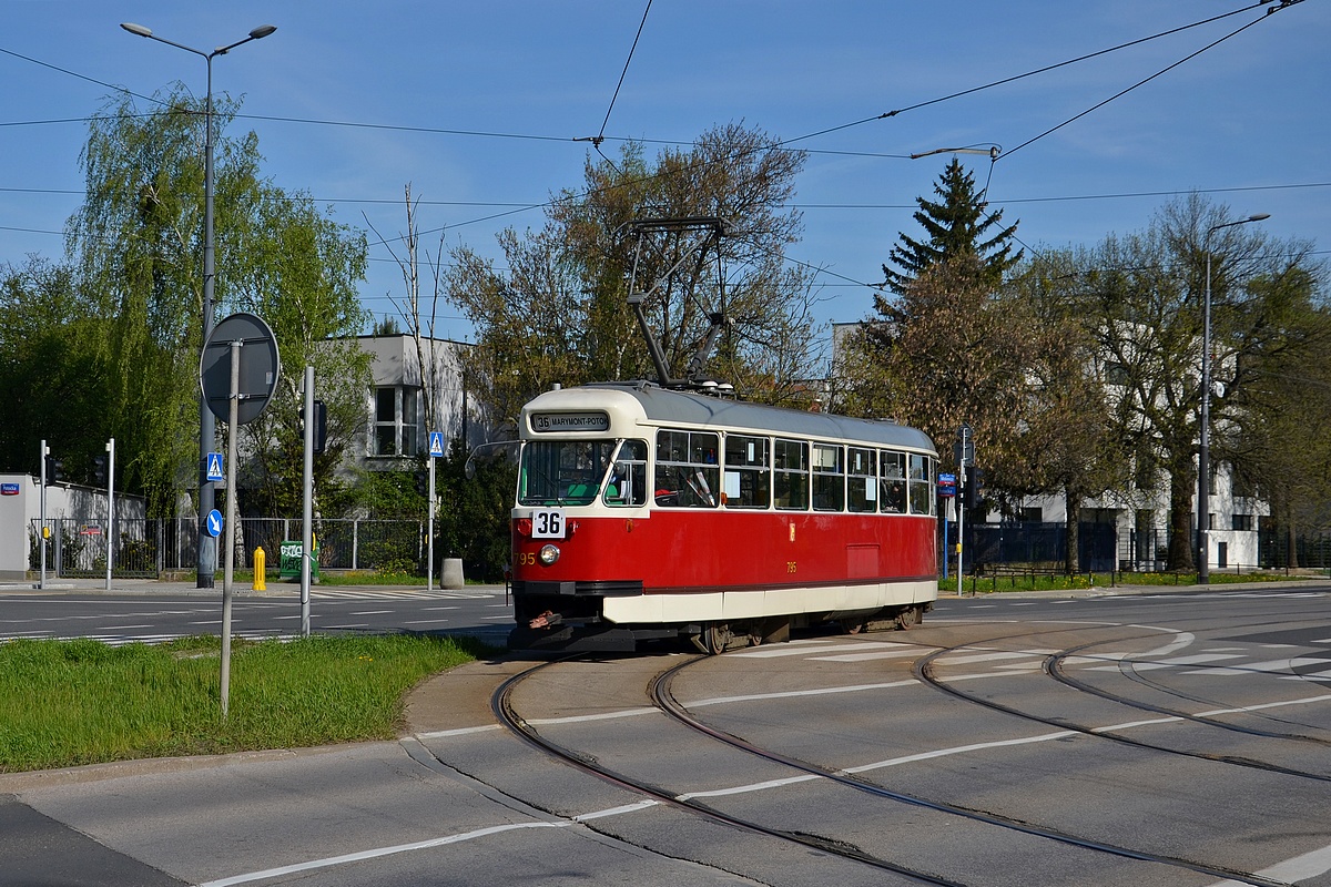 795
Weekendowy objazd linii 36 na pÄtlÄ Marymont-Potok
Słowa kluczowe: Objazd