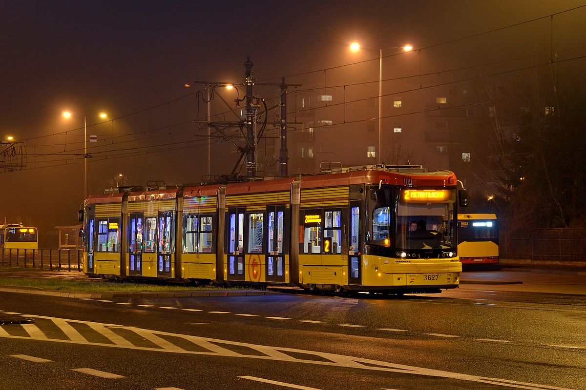3627
"TarchomiĹski szybki tramwaj" - czas przejazdu skrĂłcony o 1/14
Słowa kluczowe: Kelly