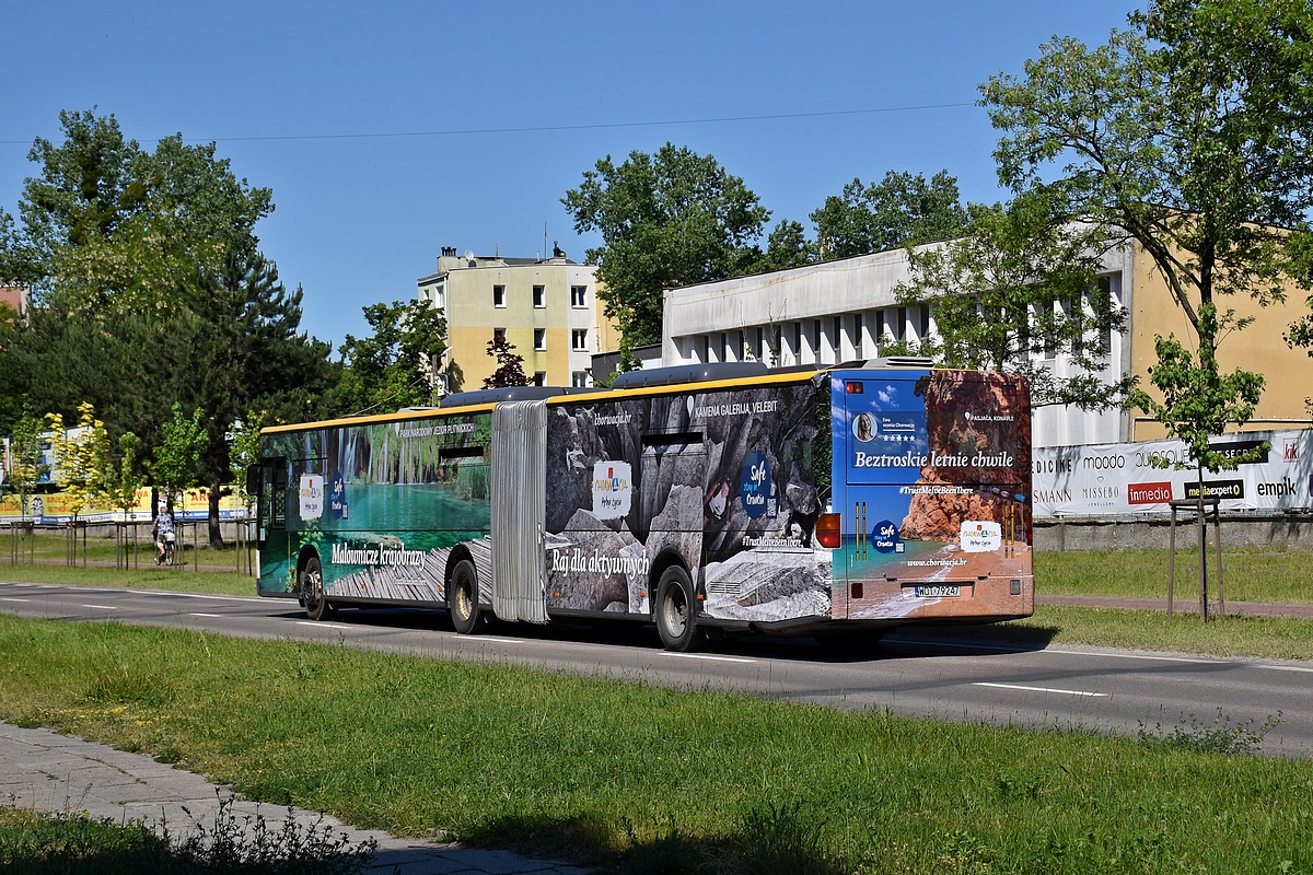 76
Jedno z najnowszych Citar MiniBusa w malowniczej reklamie
