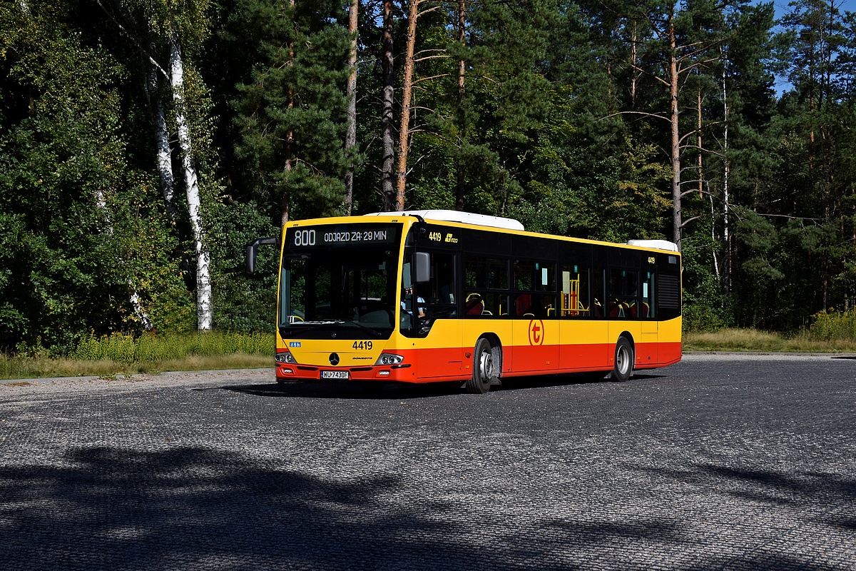 4419
Jak co roku, w pierwszÄ niedzielÄ wrzeĹnia, linia 800 zostaĹa wydĹuĹźona do Pociechy.
