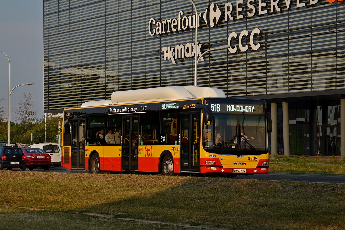 4205
Kleszczowa na 518 jako ciekawostka
Słowa kluczowe: DziwadĹo