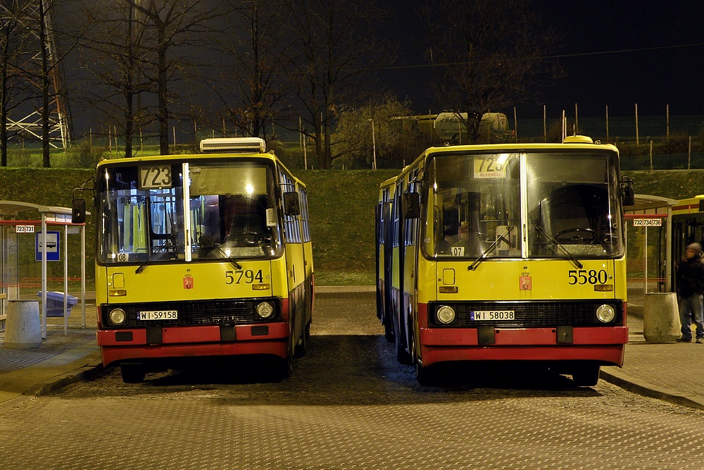 5794 
WspomnieĹ czar
Słowa kluczowe: IK280