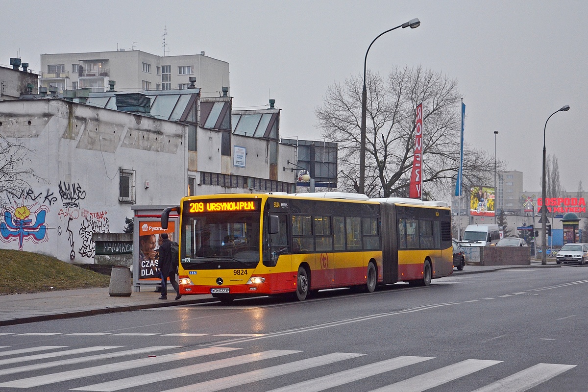 9824
W koĹcu jakieĹ ciekawe dziwadĹo, a nie ciÄgle ta Woronicza ;) 
Słowa kluczowe: DziwadĹo
