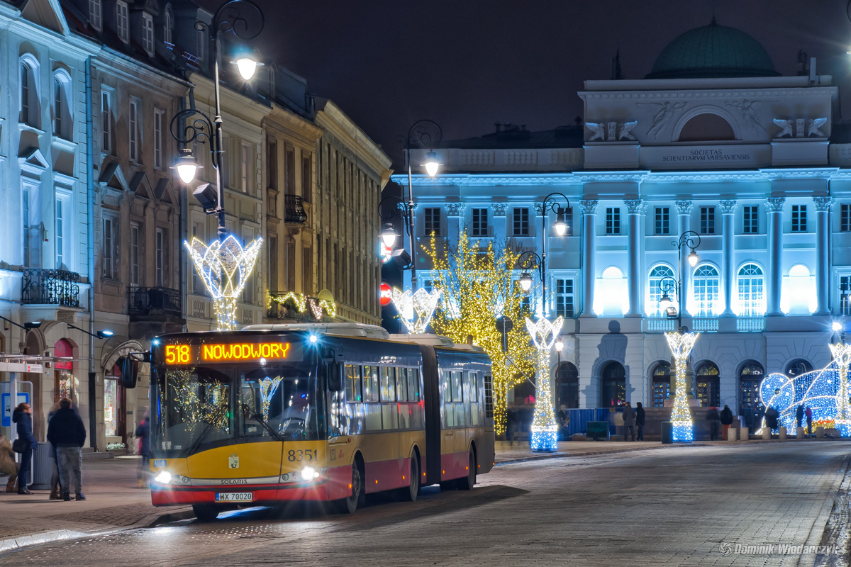8351
CoĹ zimowego na te upaĹy :)
Słowa kluczowe: Iluminacja Architektura