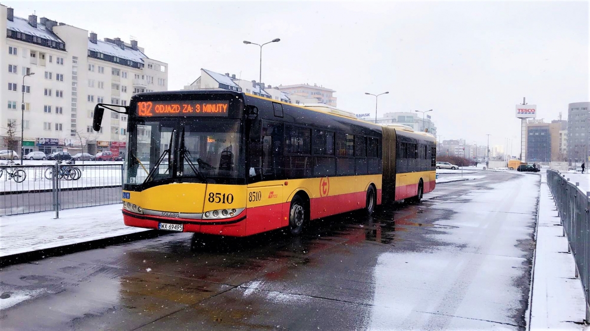 8510
Za oknem juĹź ciepĹo i zielono, a ja wracam do moich pierwszych podrygĂłw pracy :)
Weekendy i przeguby na tej linii sÄ trochÄ przesadzone...
