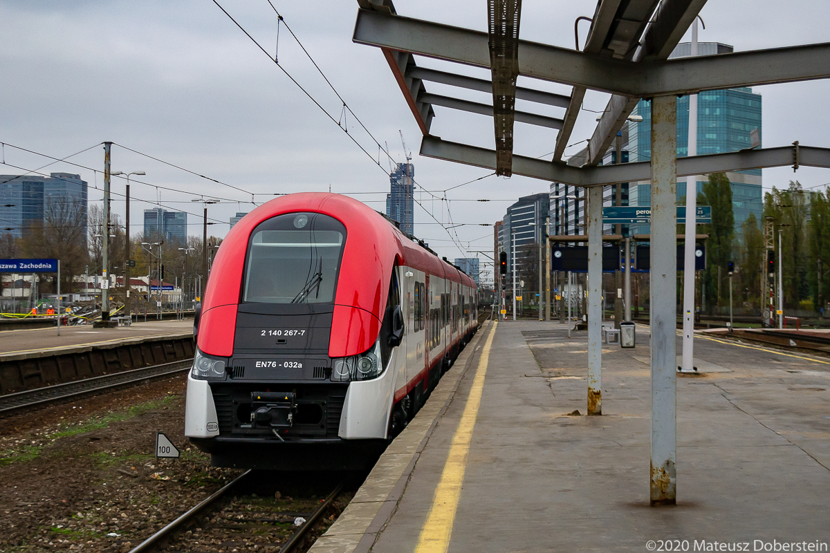 EN76-032
Niecodzienny goĹÄ w tych rejonach.
