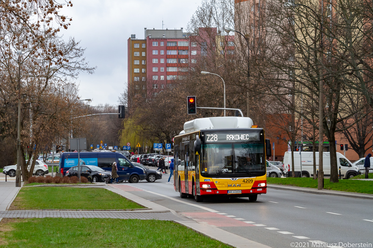4209
Ze wzglÄdu na zamkniÄcie ul. Szybkiej, do odwoĹania skrĂłcona zostaĹa trasa linii 328 oraz zawieszono 228. W zamian uruchomiono liniÄ Z28 na trasie InstalatorĂłw - Rakowiec o okrÄĹźnym przebiegu, ktĂłra w stronÄ Rakowca kursuje odcinkiem ul. KorotyĹskiego, gdzie komunikacja miejska na co dzieĹ nie jeĹşdzi.
