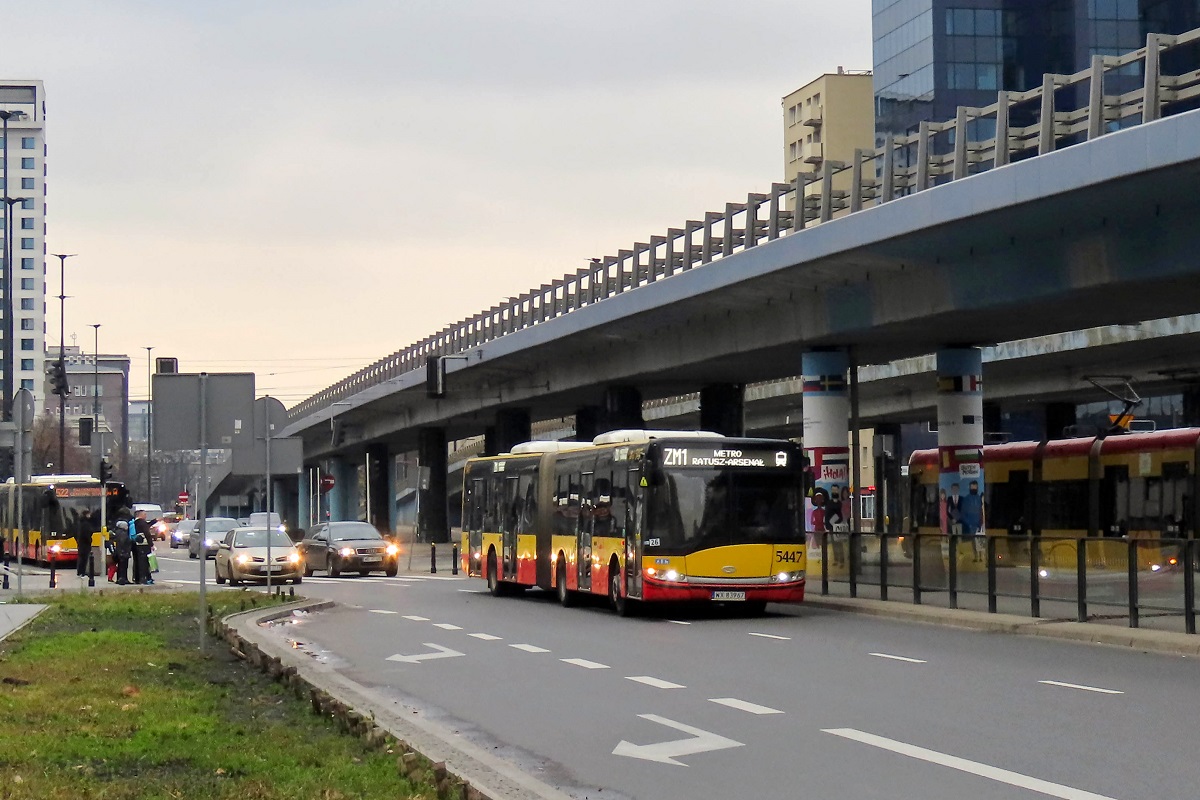 5447
Solaris jedzie jako kurs linii zastÄpczej ZM1 â Metro Kabaty (11:47)-Metro Ratusz ArsenaĹ (12:28). 
Słowa kluczowe: ZaMetro