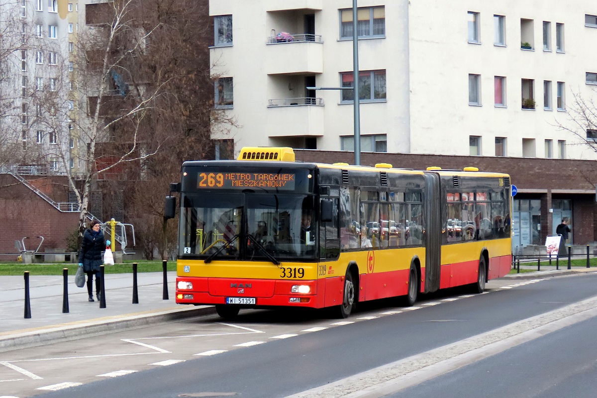 3319
MAN zatrzymuje siÄ na przystanku âMetro TargĂłwek Mieszkaniowy 02â koĹczÄc wykonywanie kursu linii numer 269 w relacji BrĂłdno Podgrodzie (10:31)-Metro TargĂłwek Mieszkaniowy (10:49). 

