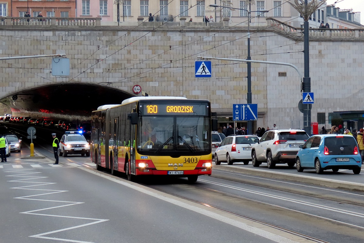 3403
MAN wykonuje kurs linii numer 160 w relacji Dw. Centralny (14:36)-Grodzisk (15:25). 
