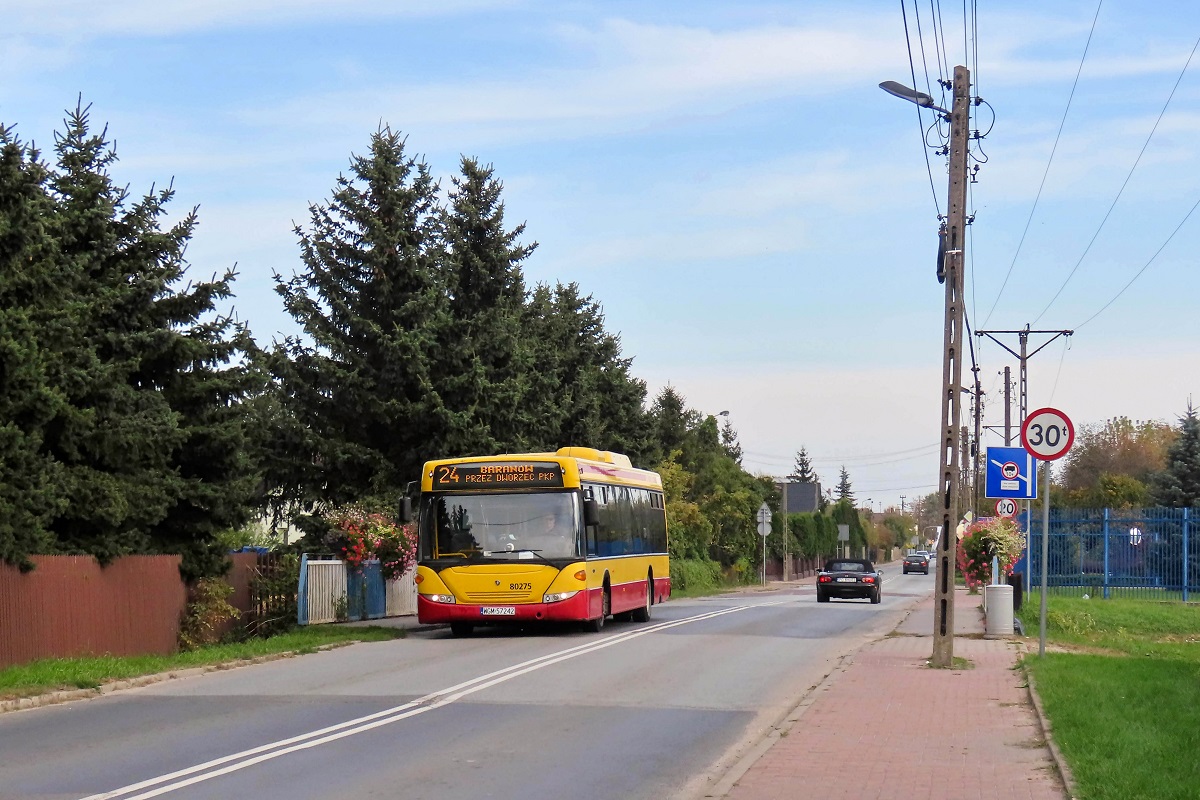 80275
Scania jedzie jako kurs linii numer 24 â Radonie PÄtla (13:20)-BaranĂłw PÄtla SzkoĹa (14:13). 
