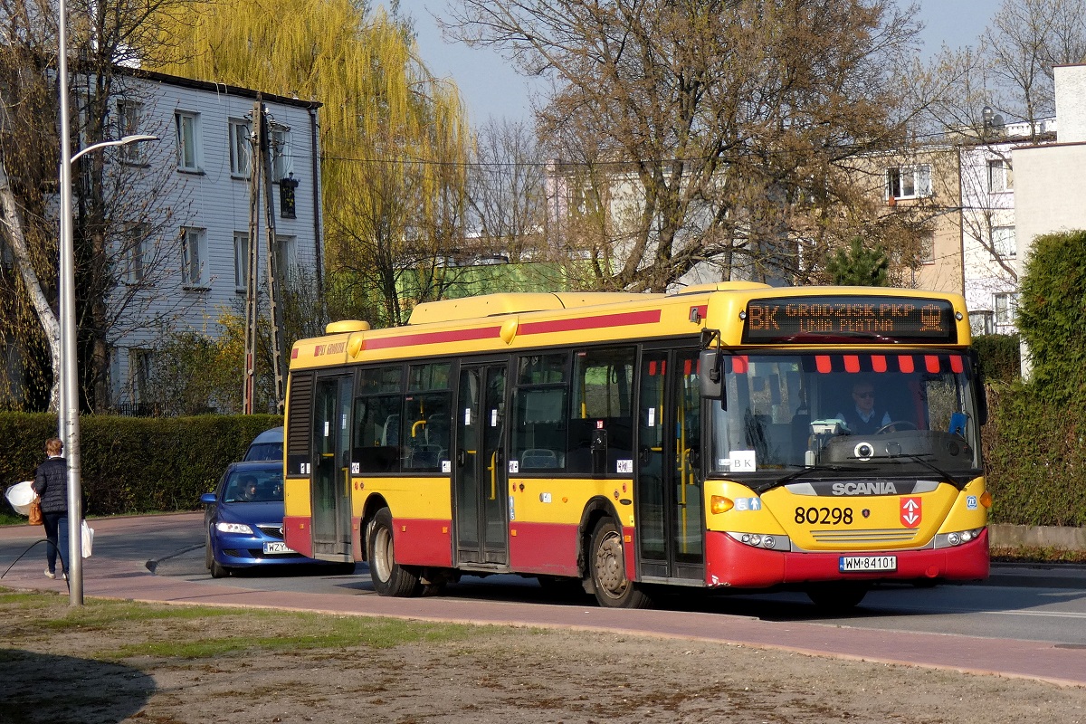 80298
Scania jedzie w obsĹudze kursu â5454â linii BK w relacji Grodzisk Maz. Dw. PKP (16:10)-Grodzisk Maz. Dw. PKP (16:28) p. Grodzisk Maz. Os. Teligi (16:19). 
