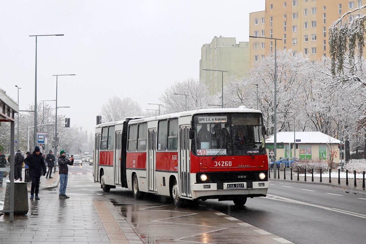 34260
Ikarus jedzie jako kurs linii numer 410: Metro Marymont (12:30)-Metro Trocka (13:18). 
Słowa kluczowe: IK280 10-lecie_wycofania_ikarusĂłw