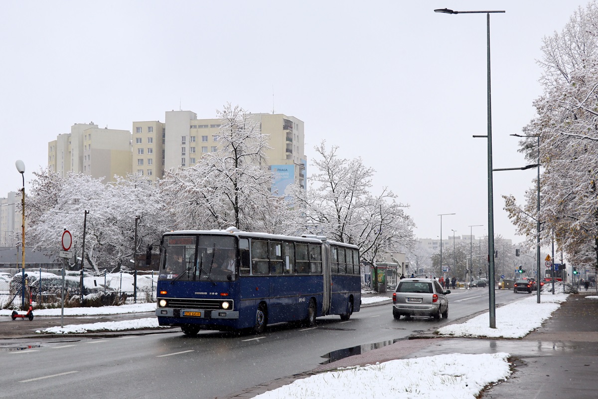 STA 64
Ikarus jedzie jako kurs linii numer 410: Metro Marymont (12:50)-Metro Trocka (13:38). 
Słowa kluczowe: 10-lecie_wycofania_ikarusĂłw