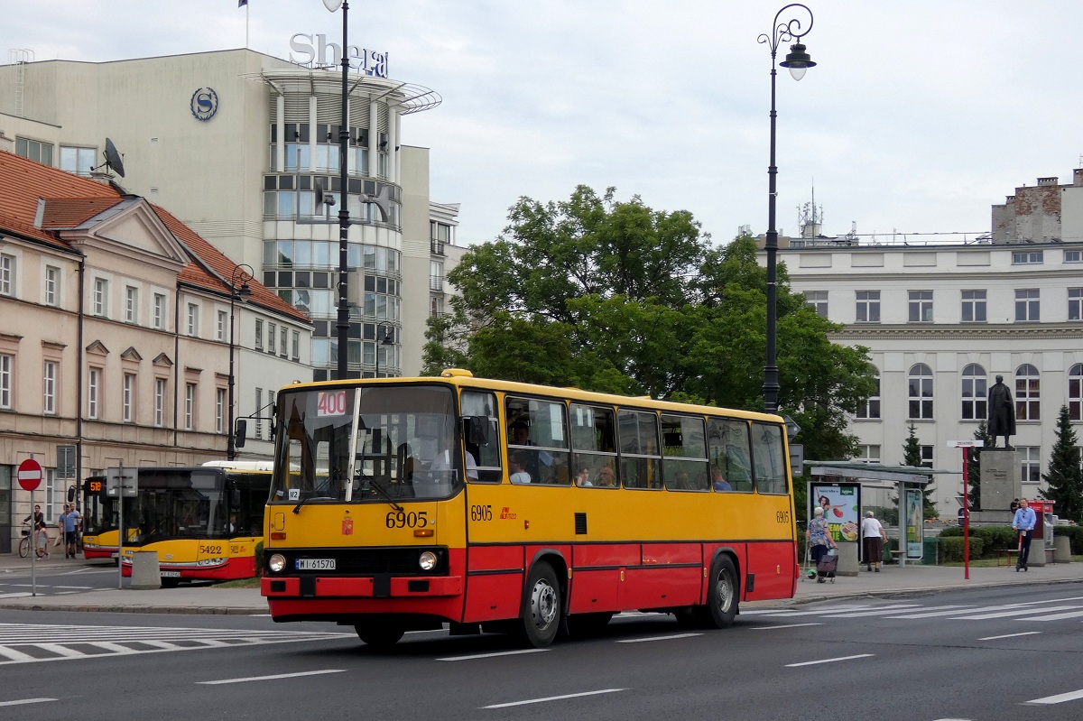 6905
Ikarus jedzie w obsĹudze kursu linii numer 400 w relacji Powsin Park Kultury (15:40)-PowÄzki Cm. Wojskowy (16:40). 
Słowa kluczowe: IK280