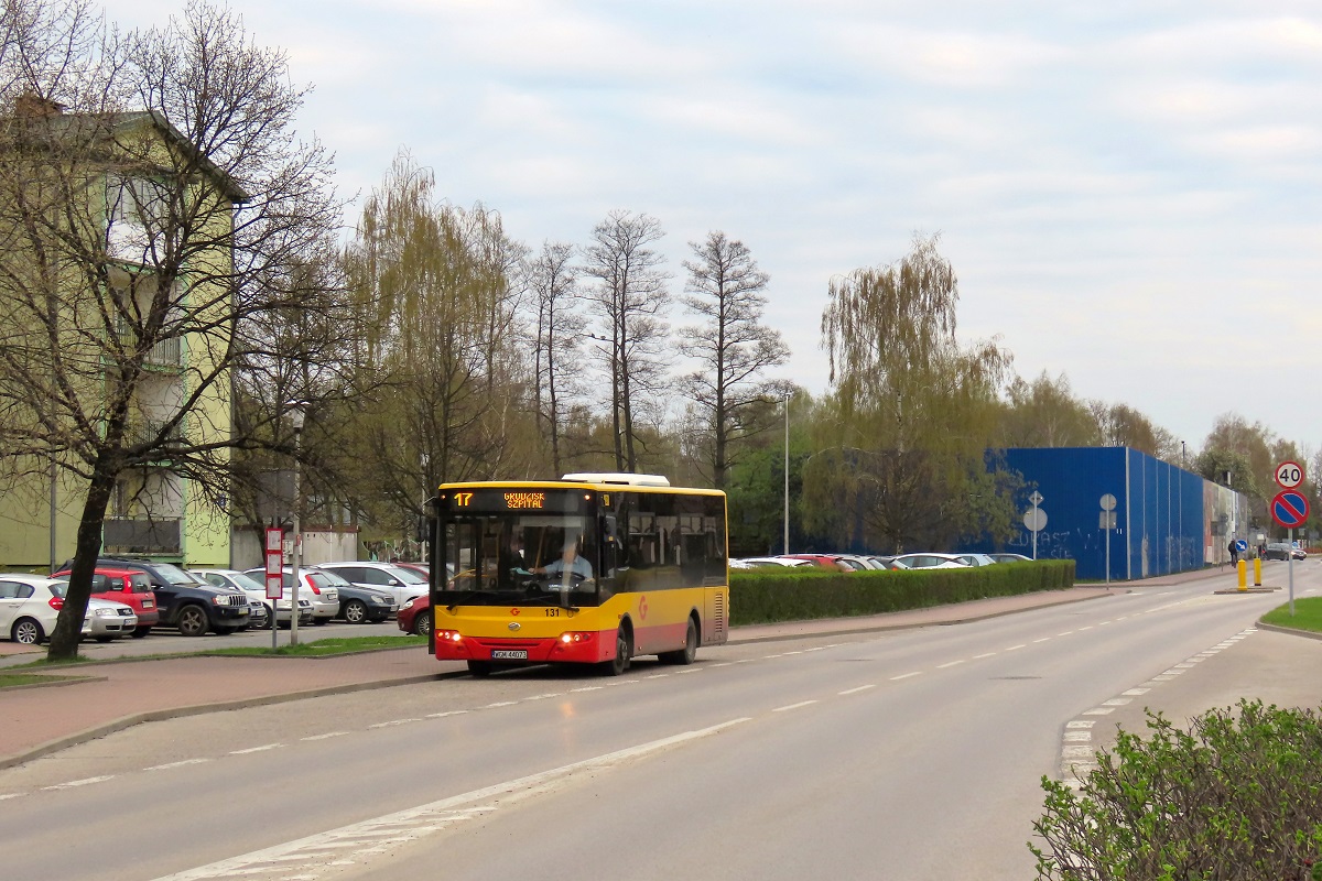131 (80407)
ZAZ stoi na przystanku âGrodzisk Maz. Teligi 01â jako kurs â128â linii numer 17 â Grodzisk Maz. Szpital (17:55)-MilanĂłwek KrĂłlewska (18:27)-Grodzisk Maz. Szpital (18:54). 
