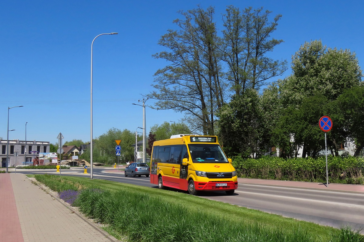 22007
MAN jedzie jako kurs â207â linii numer 16 â Grodzisk Maz. Szpital (12:35)-Grodzisk Maz. Traugutta PKP (13:53). 
