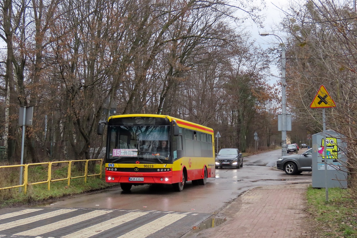 90223
SanCity jedzie jako kurs â214â linii numer 15 â MilanĂłwek Przedszkole Kasperek (13:05)-MilanĂłwek Kazimierzowska WKD (13:29). 
