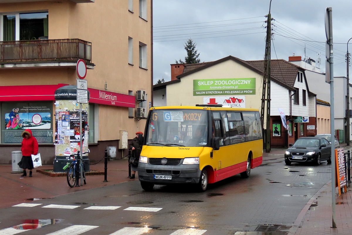 50021
ProCity wykonuje kurs â6â linii numer G w relacji Grodzisk Maz. Dw. PKP (11:30)-Petrykozy Trakt KrĂłlewski (12:16). 
