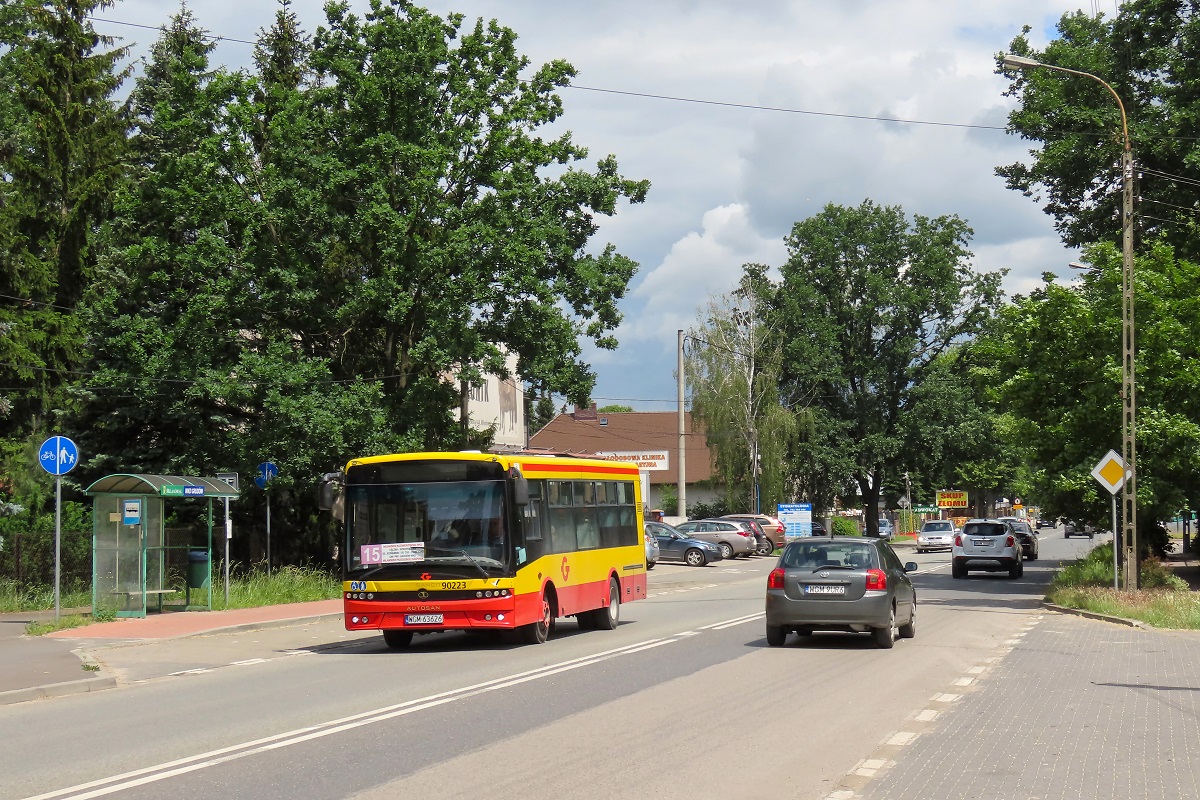 90223
SanCity jedzie jako kurs â213â linii numer 15 â MilanĂłwek Przedszkole Kasperek (12:35)-MilanĂłwek Kazimierzowska WKD (13:00). 

