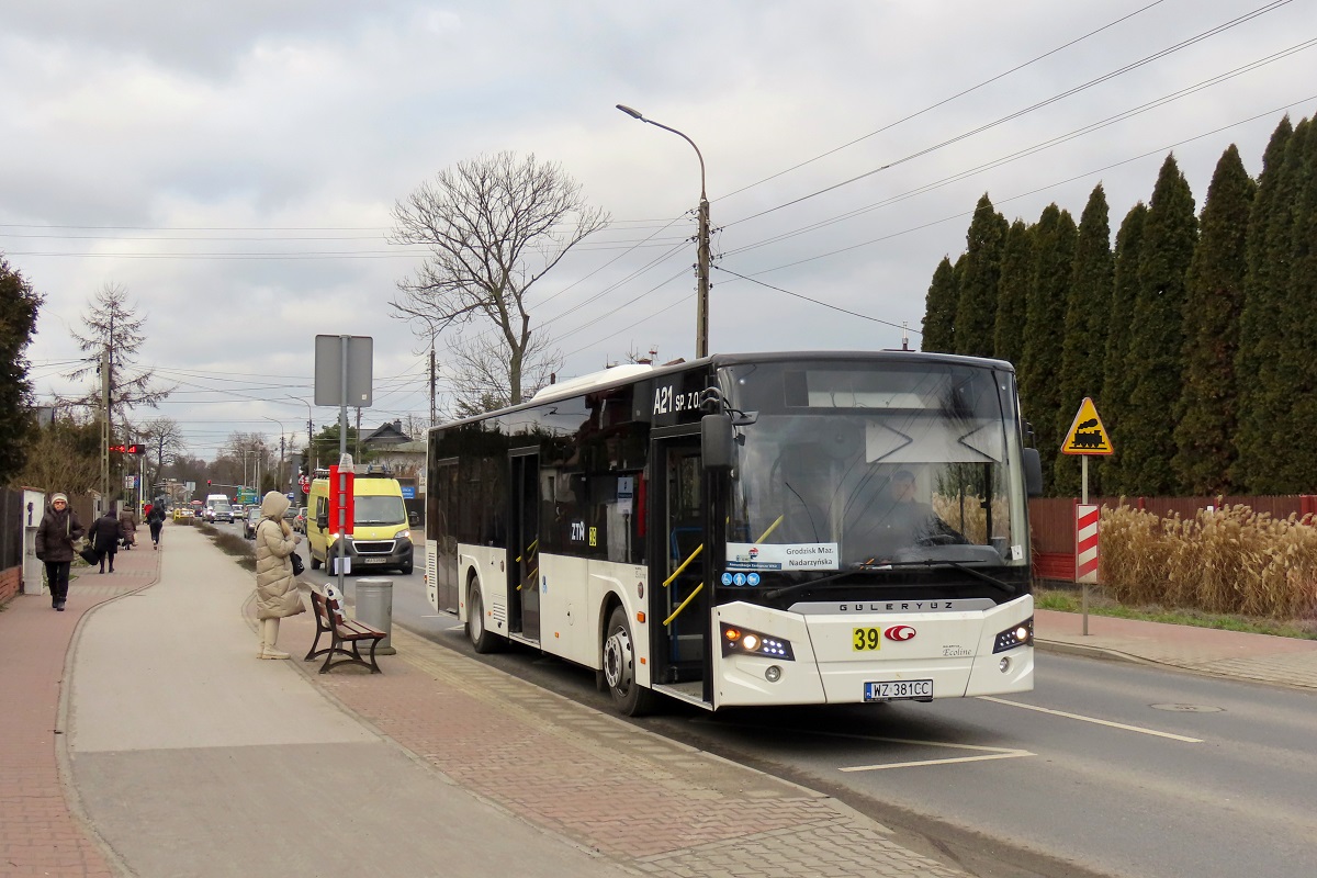 23005
Gulasz stoi na przystanku âGrodzisk Maz. NadarzyĹska WKD 01â w oczekiwaniu na wykonanie kursu 5015 linii ZKA WKD ZA1: Grodzisk Mazowiecki Jordanowice (13:23)-Grodzisk Mazowiecki RadoĹska (13:31).
Słowa kluczowe: ZaWKD